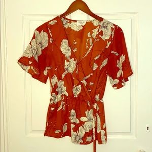 Floral flowy blouse